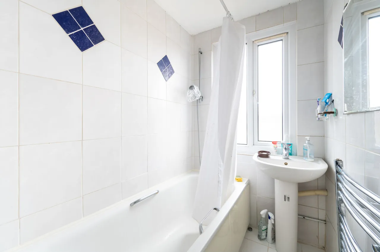 50 Cecil Avenue, Wembley, photo 7