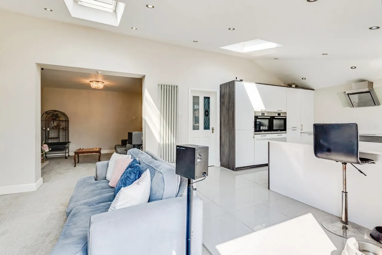 Cumberland Road, Swindon, Wiltshire, SN3, photo 5