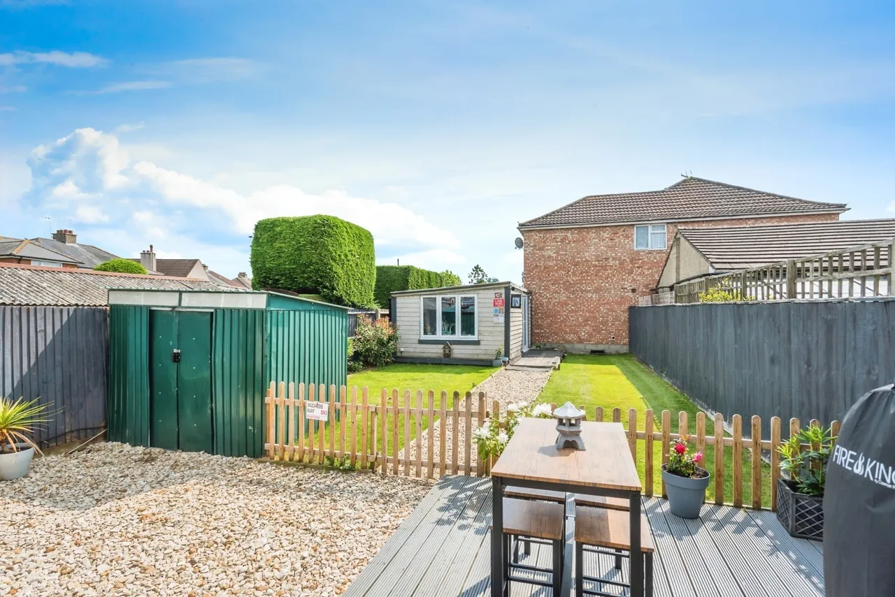 Cumberland Road, Swindon, Wiltshire, SN3, photo 12