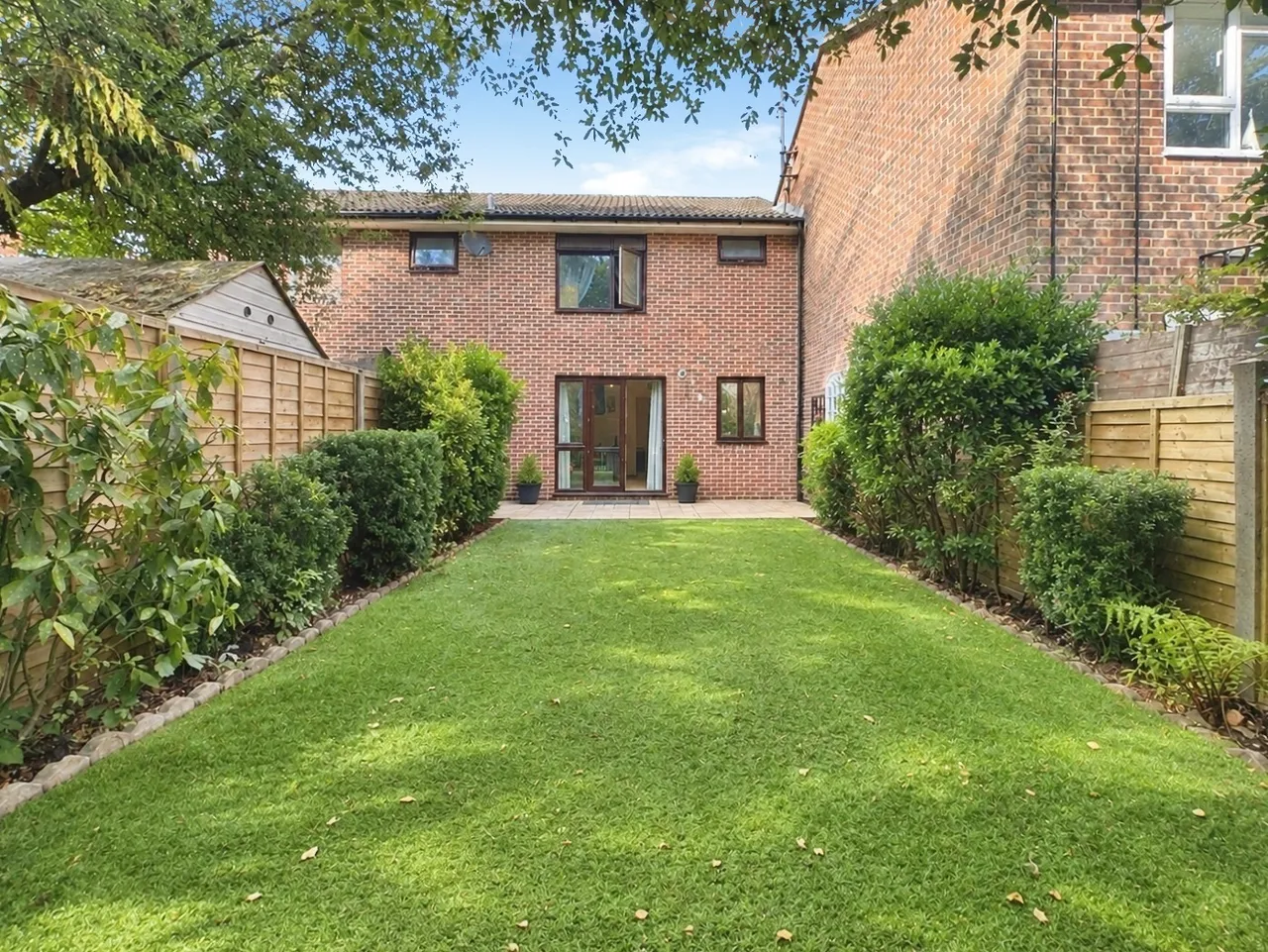 Wickham Place, Church Crookham, Fleet, Hampshire, GU52 6NQ, photo 7