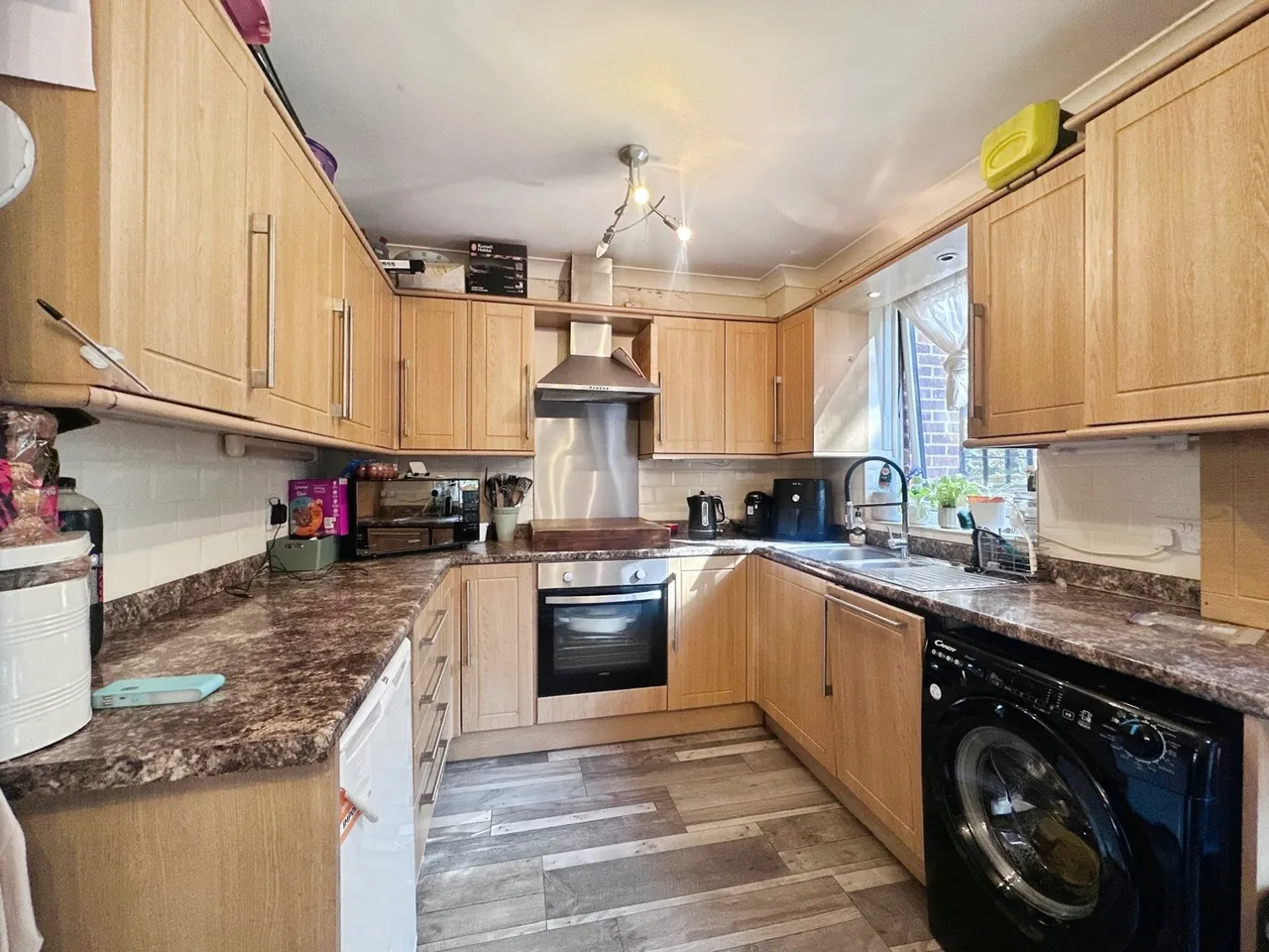 Wickham Place, Church Crookham, Fleet, Hampshire, GU52 6NQ, photo 6