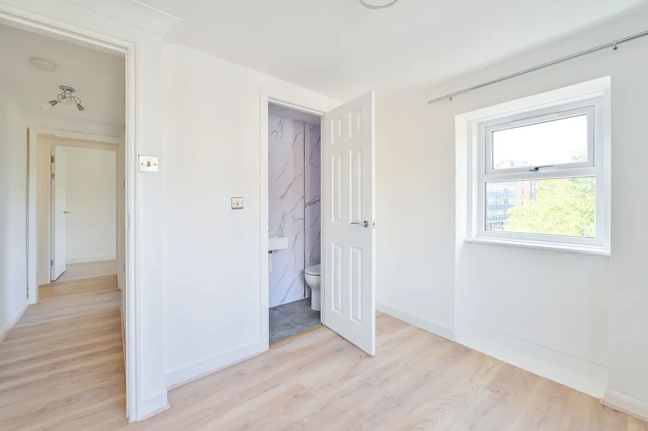 Flat B, 67 Lant Street, London, photo 9