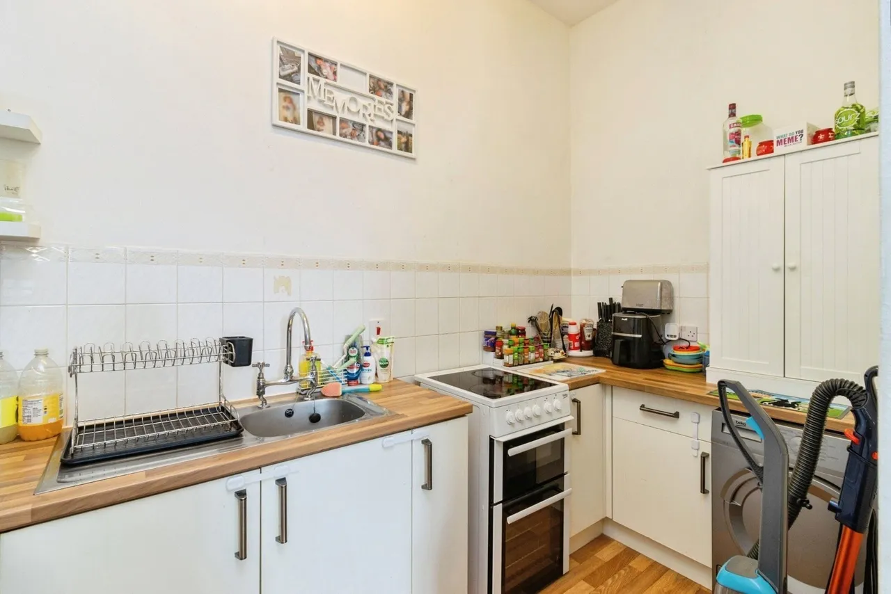 Fairfield Terrace, Newton Abbot, TQ12, photo 5