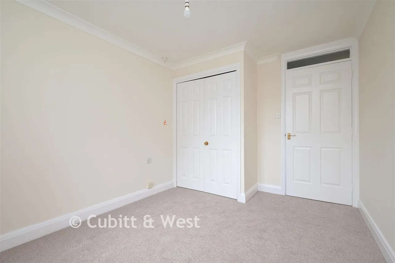 Monks Walk, Reigate, RH2, photo 7