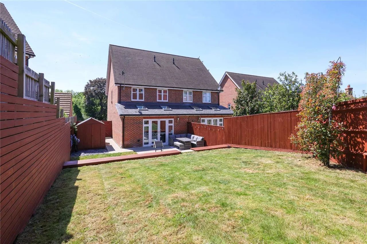 Consort Drive, Leatherhead, Surrey, KT22 0AS, photo 9