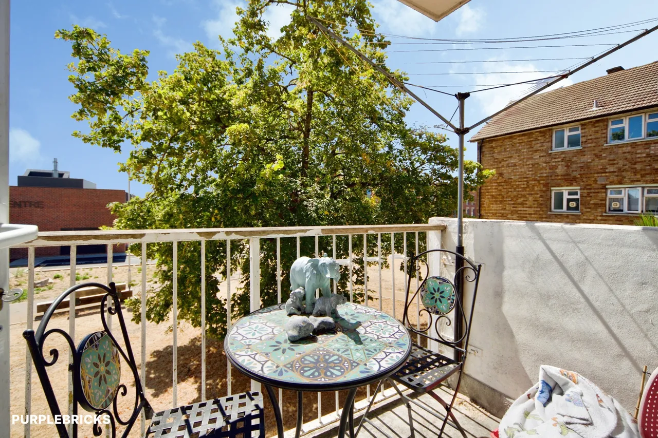 Padnall Road, Romford, RM6, photo 2