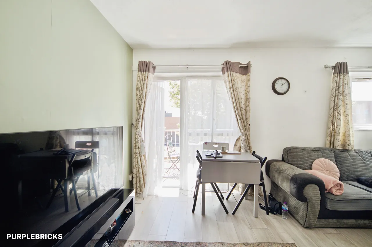 Padnall Road, Romford, RM6, photo 7
