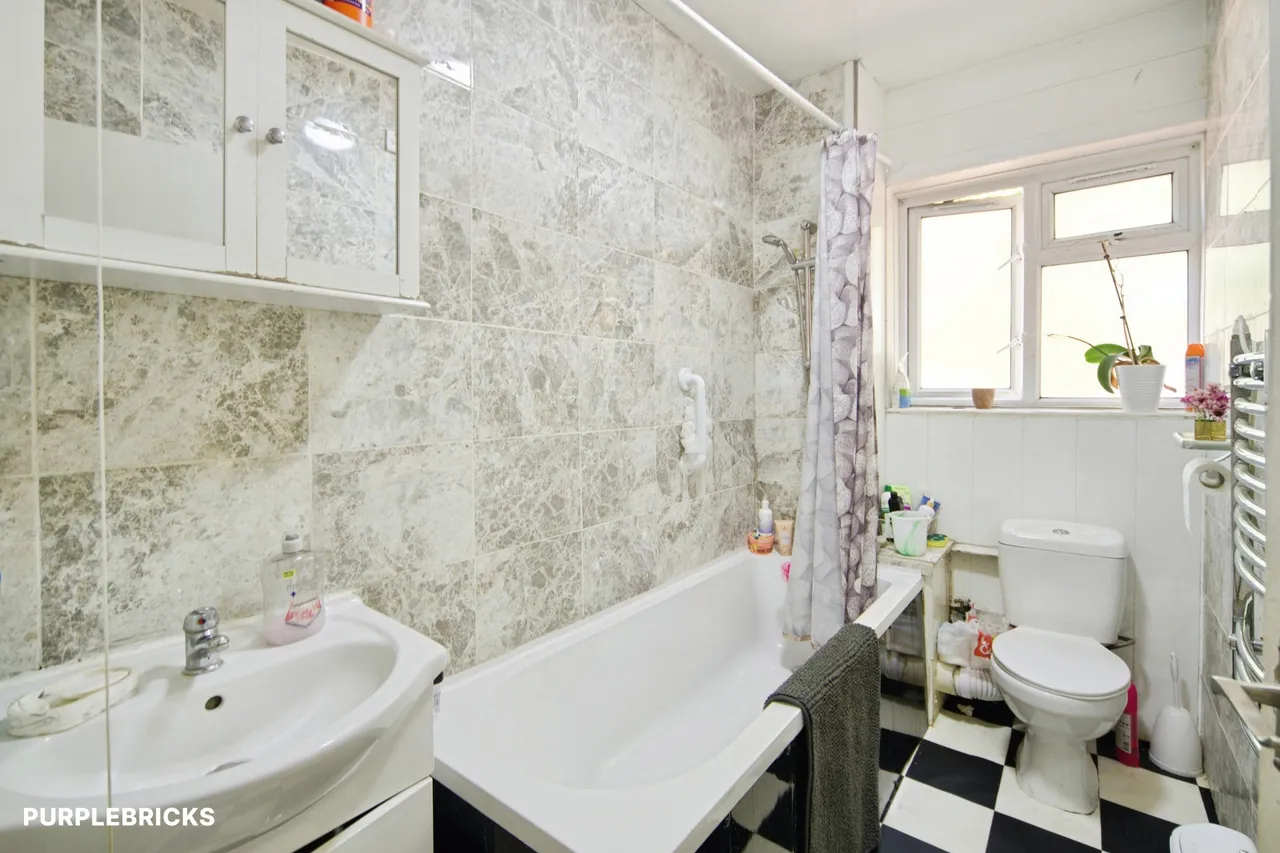 Padnall Road, Romford, RM6, photo 19