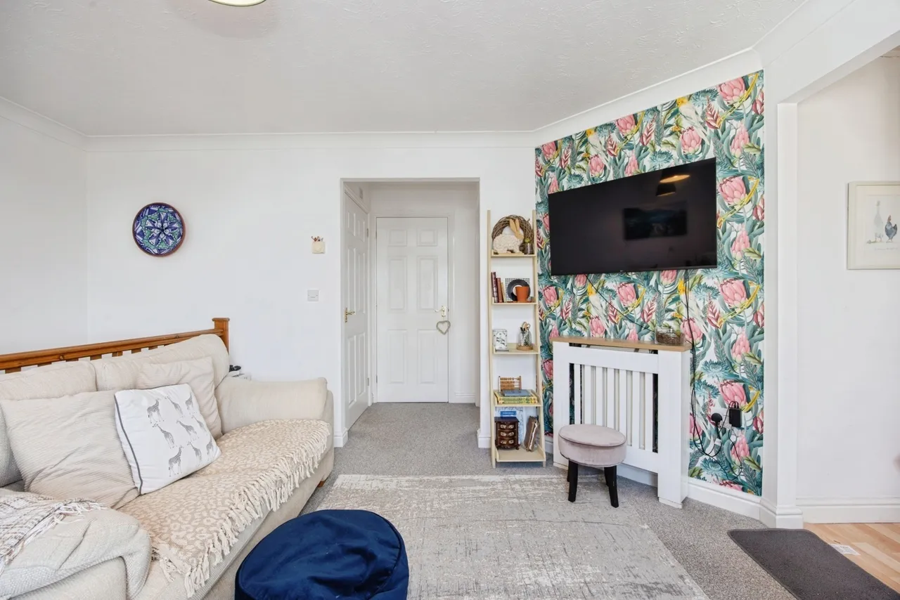 Mullion Close, St. Austell, PL25, photo 6