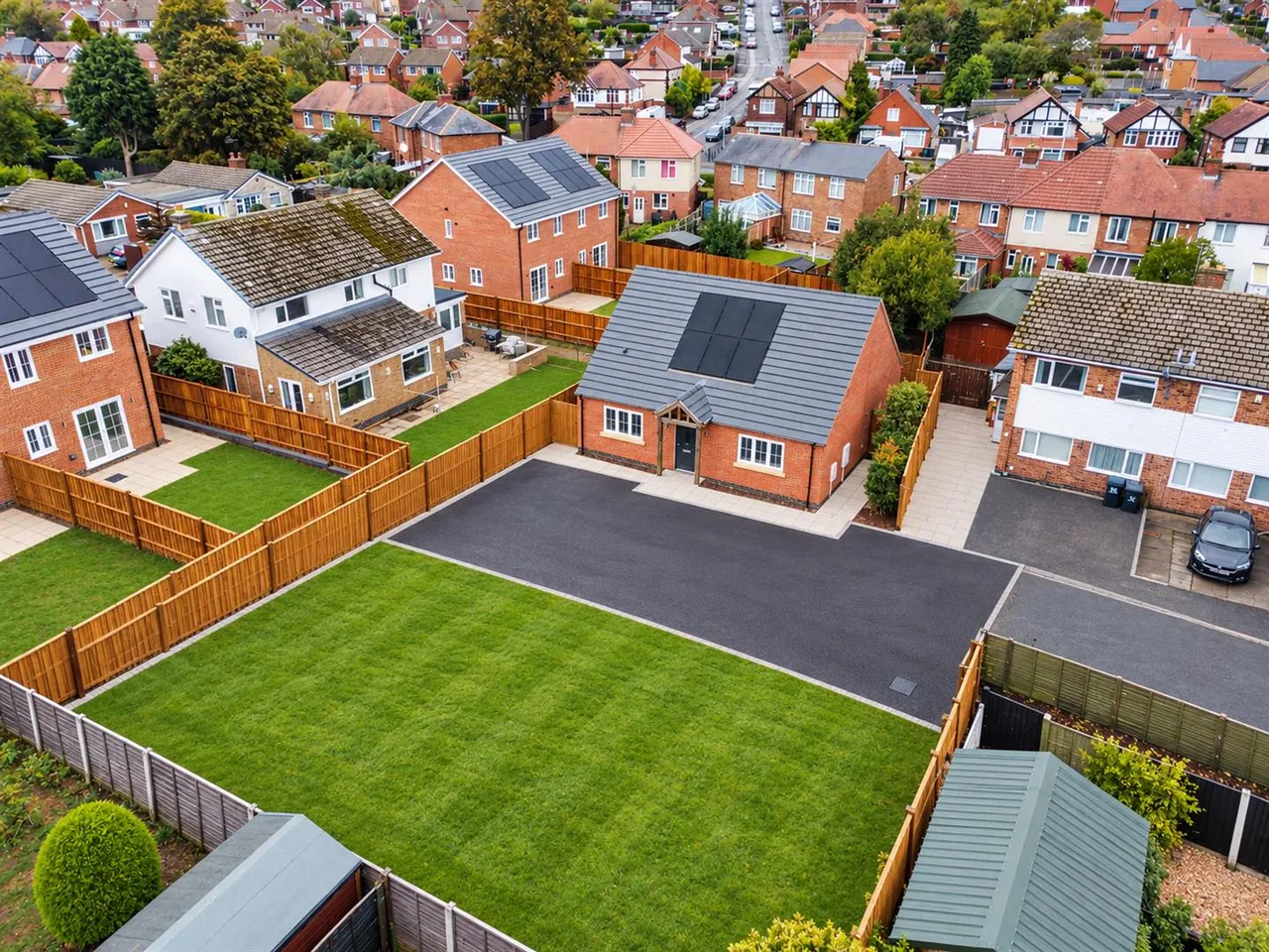Nursery Drive, Carlton, NG4, photo 4