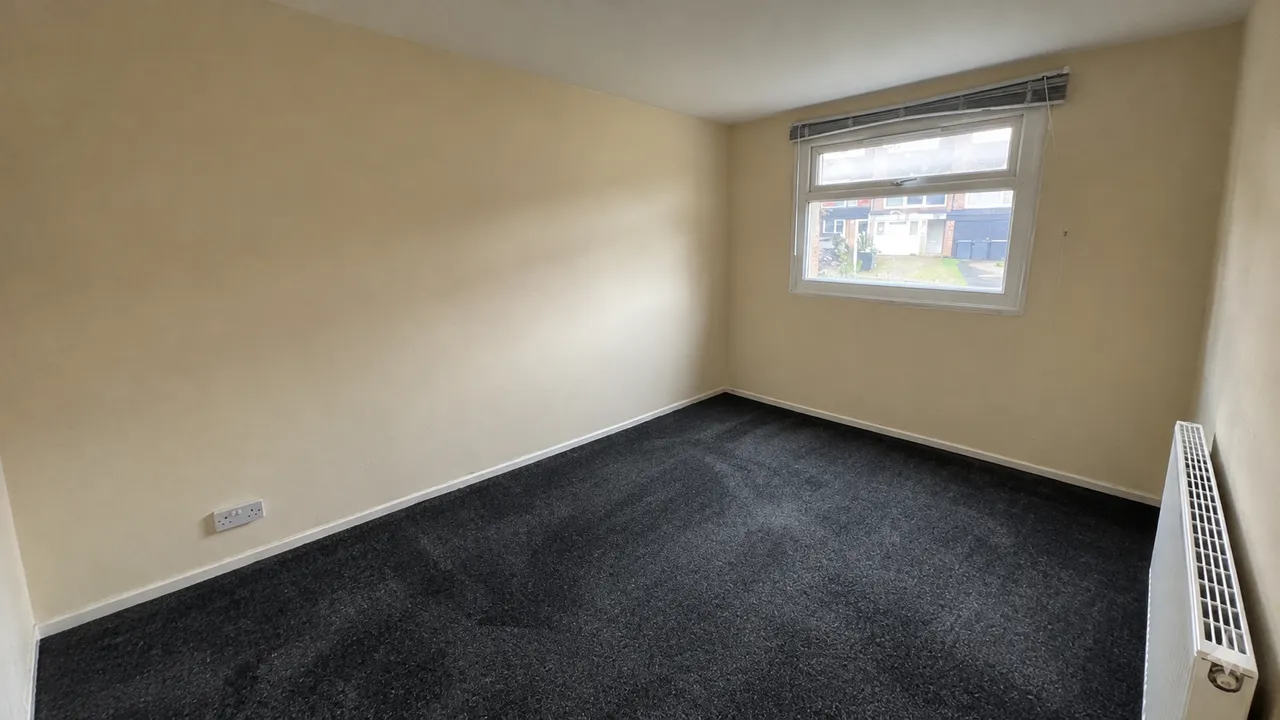 Nash Square, Birmingham, B42, photo 5