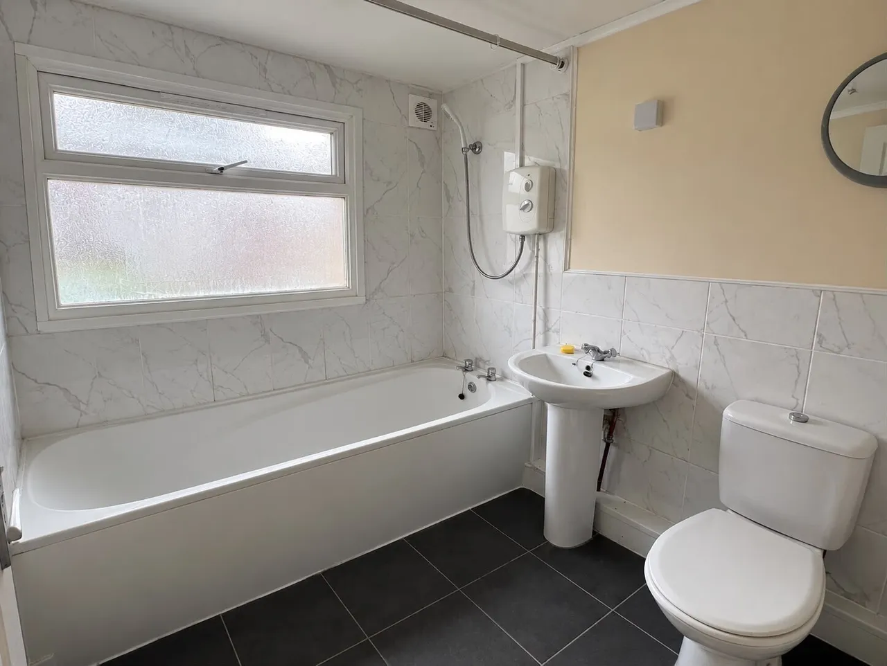 Nash Square, Birmingham, B42, photo 6