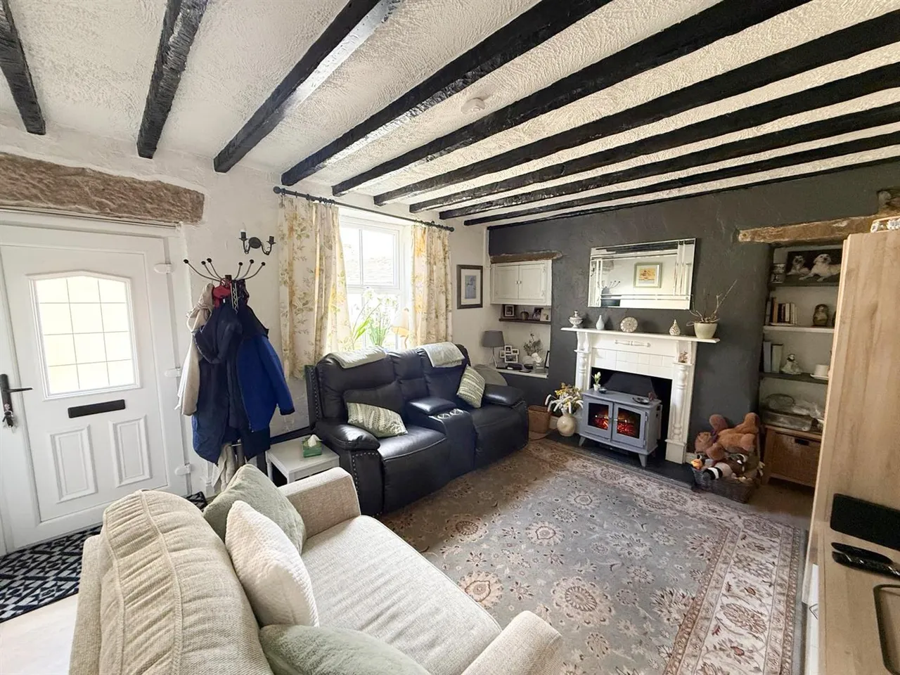 Cryer Row, Sutton In Craven, BD20 7BN, photo 2