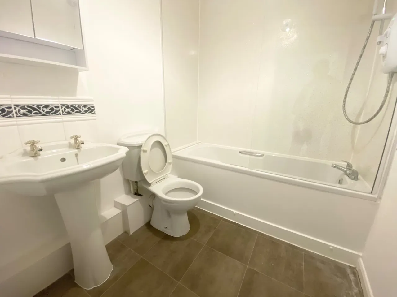 Farrar Court, Leeds, LS13, photo 6