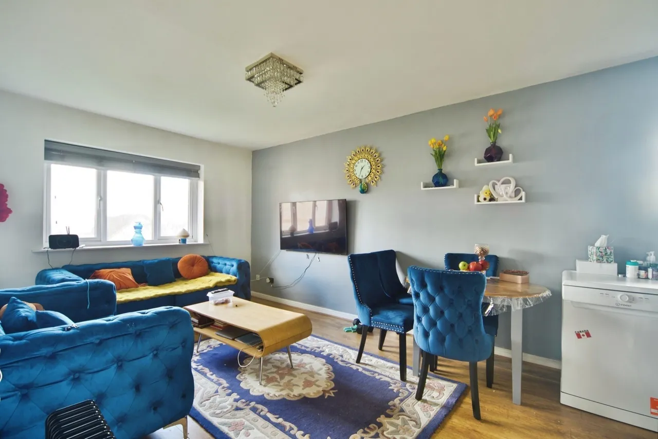 1 bed flat for sale — Dalrymple Close, London, N14