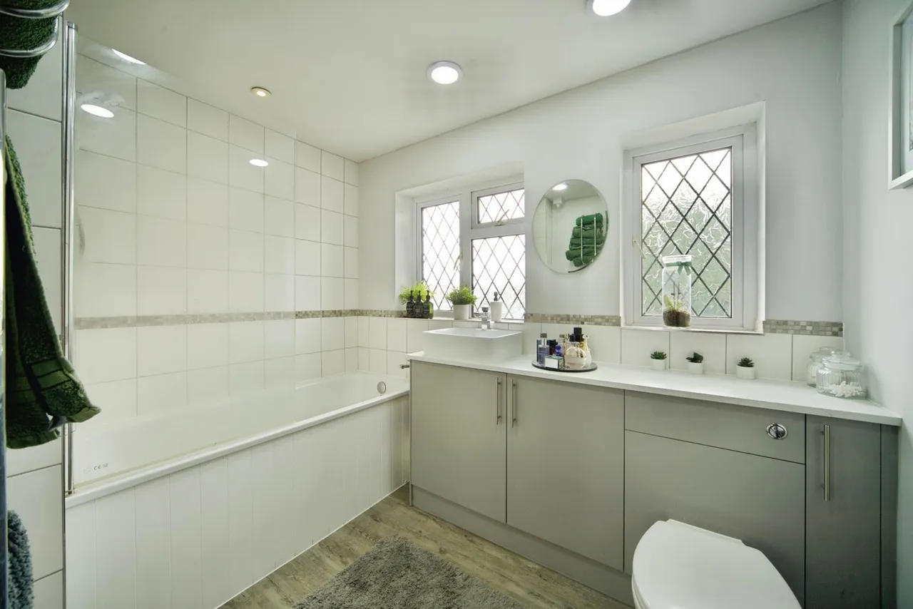 Poplar Shaw, WALTHAM ABBEY, Essex, EN9, photo 14