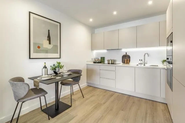 2 bed flat to rent, Ermine Way, SL6