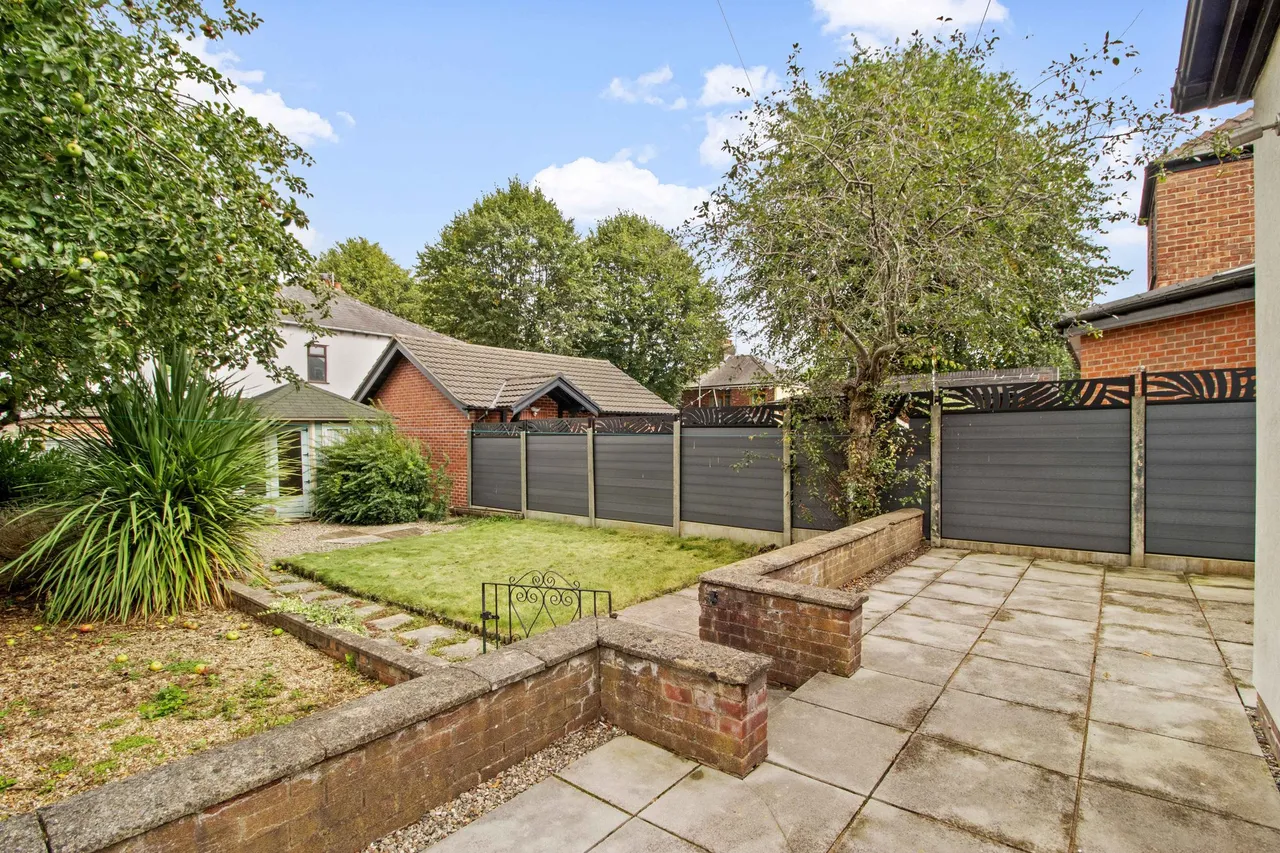 Wilderspool Causeway, Warrington, Warrington, WA4 6QL, photo 13