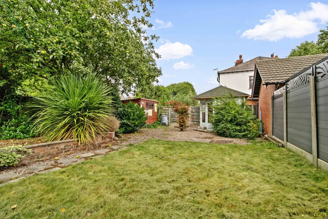 Wilderspool Causeway, Warrington, Warrington, WA4 6QL, photo 12