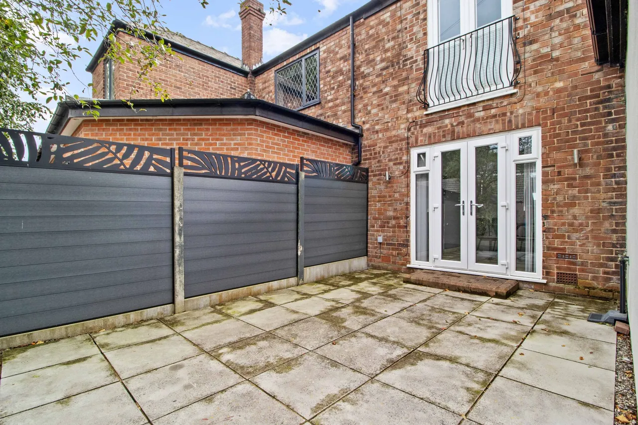 Wilderspool Causeway, Warrington, Warrington, WA4 6QL, photo 14