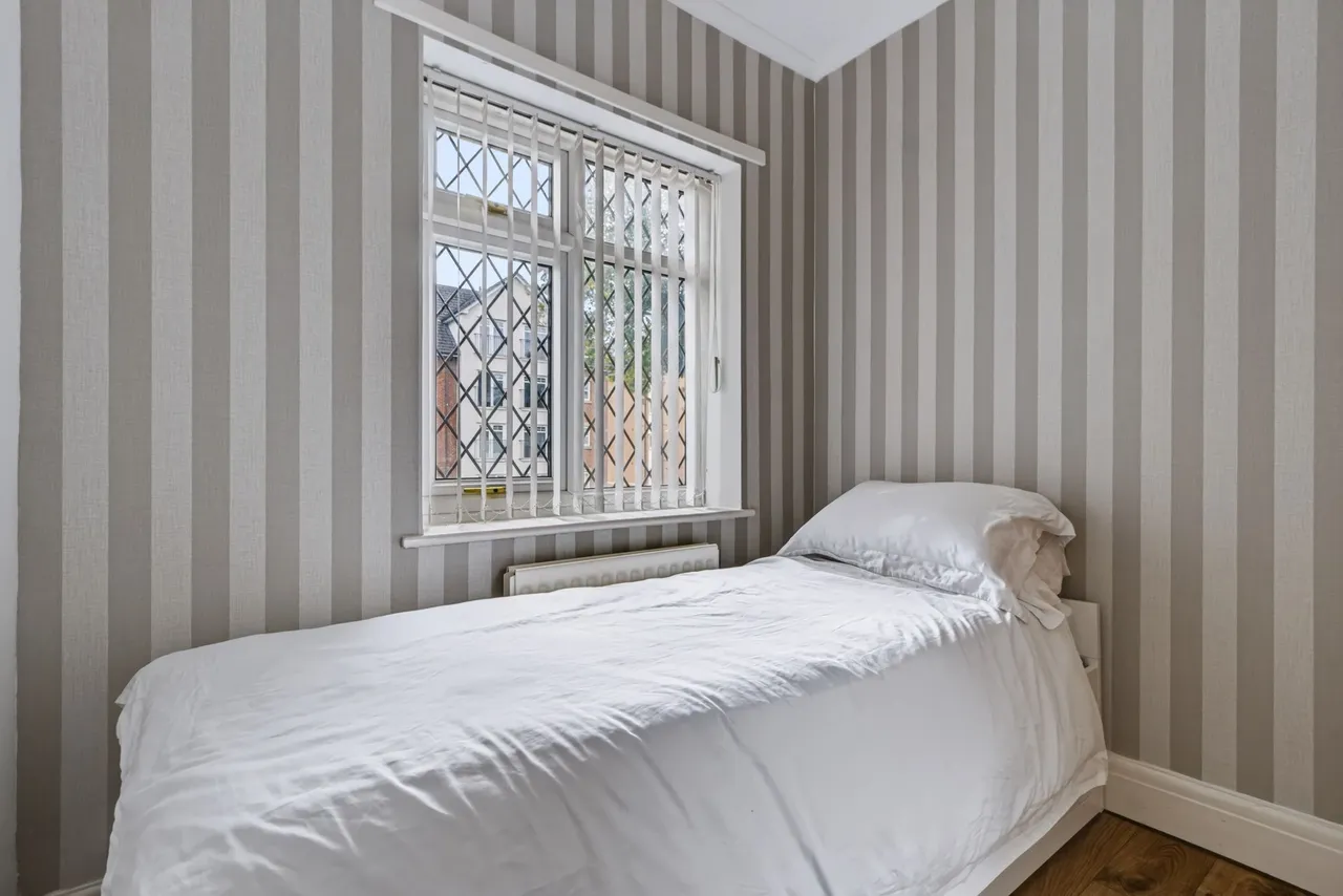 Wilderspool Causeway, Warrington, Warrington, WA4 6QL, photo 10