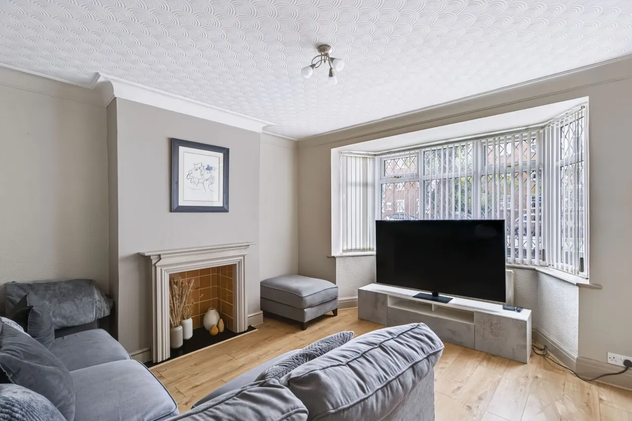 Wilderspool Causeway, Warrington, Warrington, WA4 6QL, photo 6