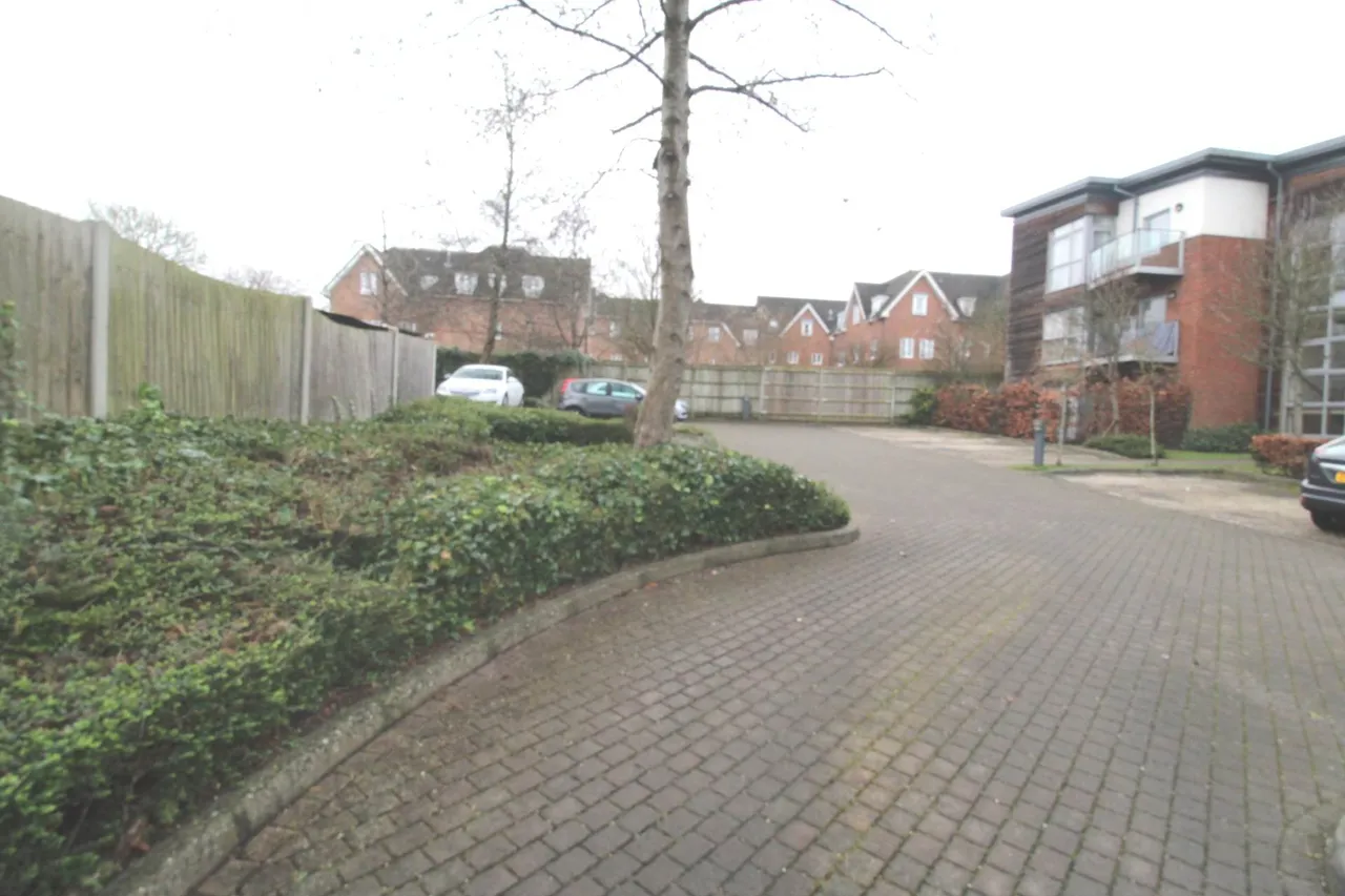Lindsay Court, Lindsay Avenue, HP12 3GF, photo 10