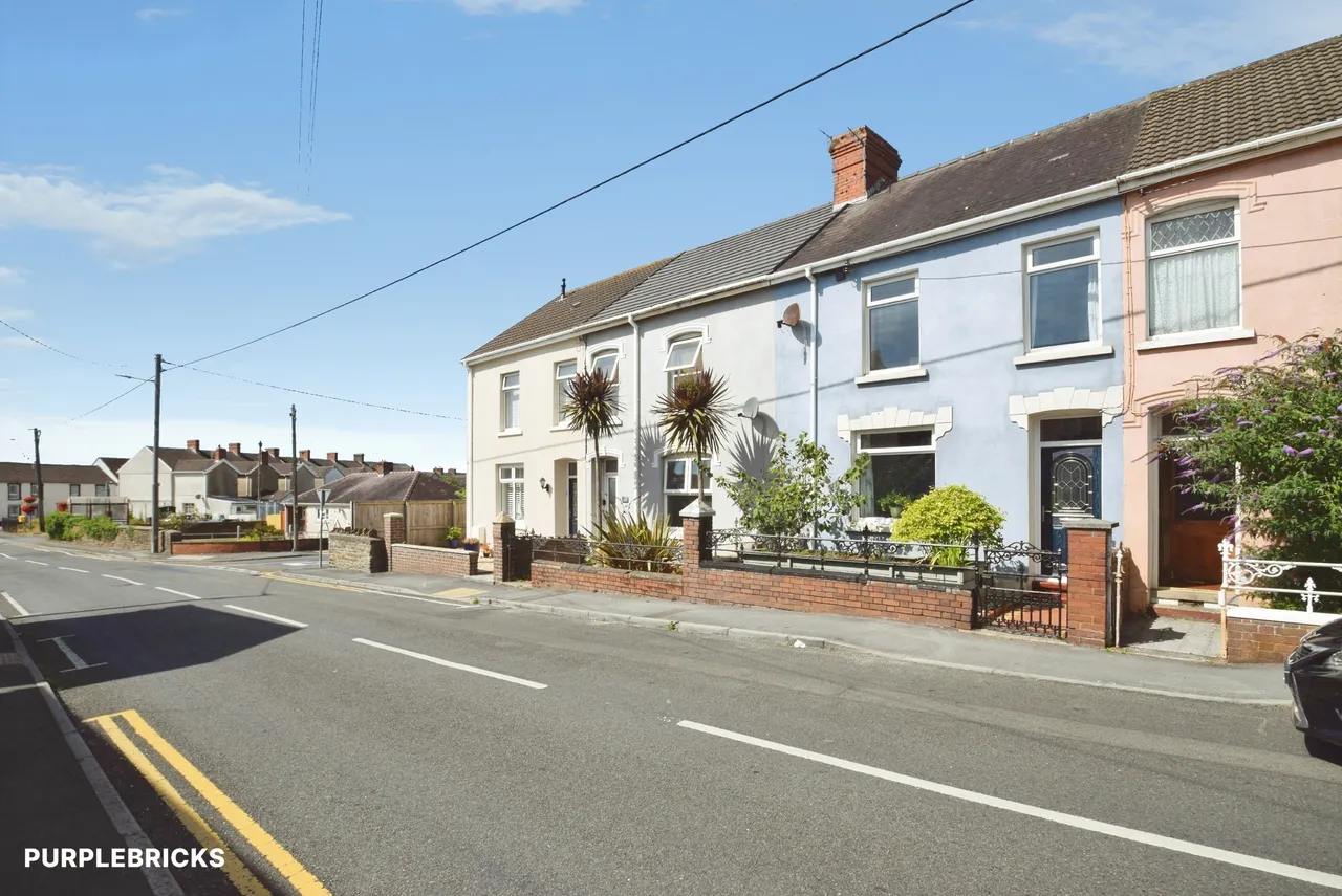 4 bed house for sale, Church Road, Burry Port, SA16