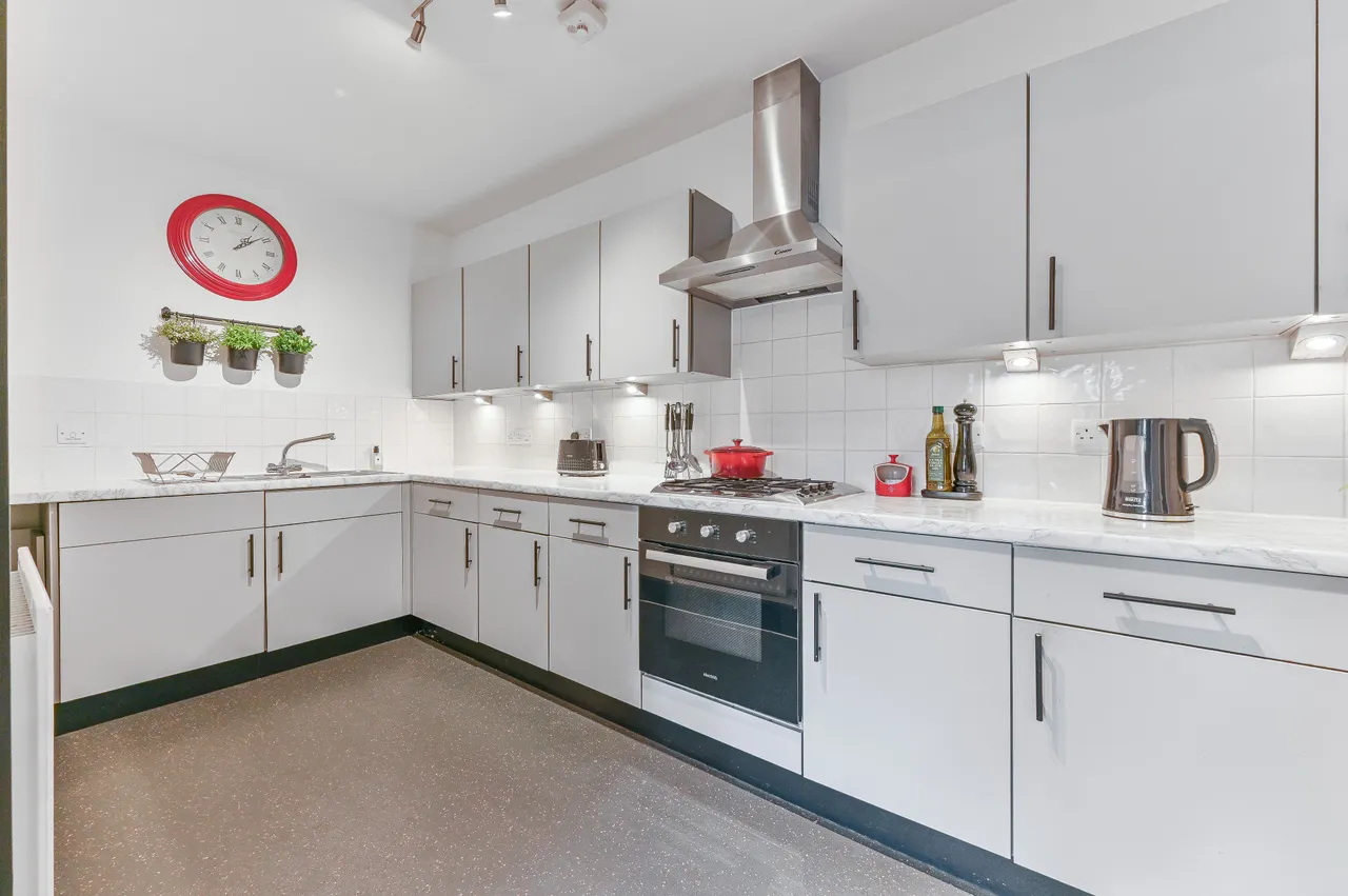 28 Austen Apartments, 1 Weighton Road, London, photo 3