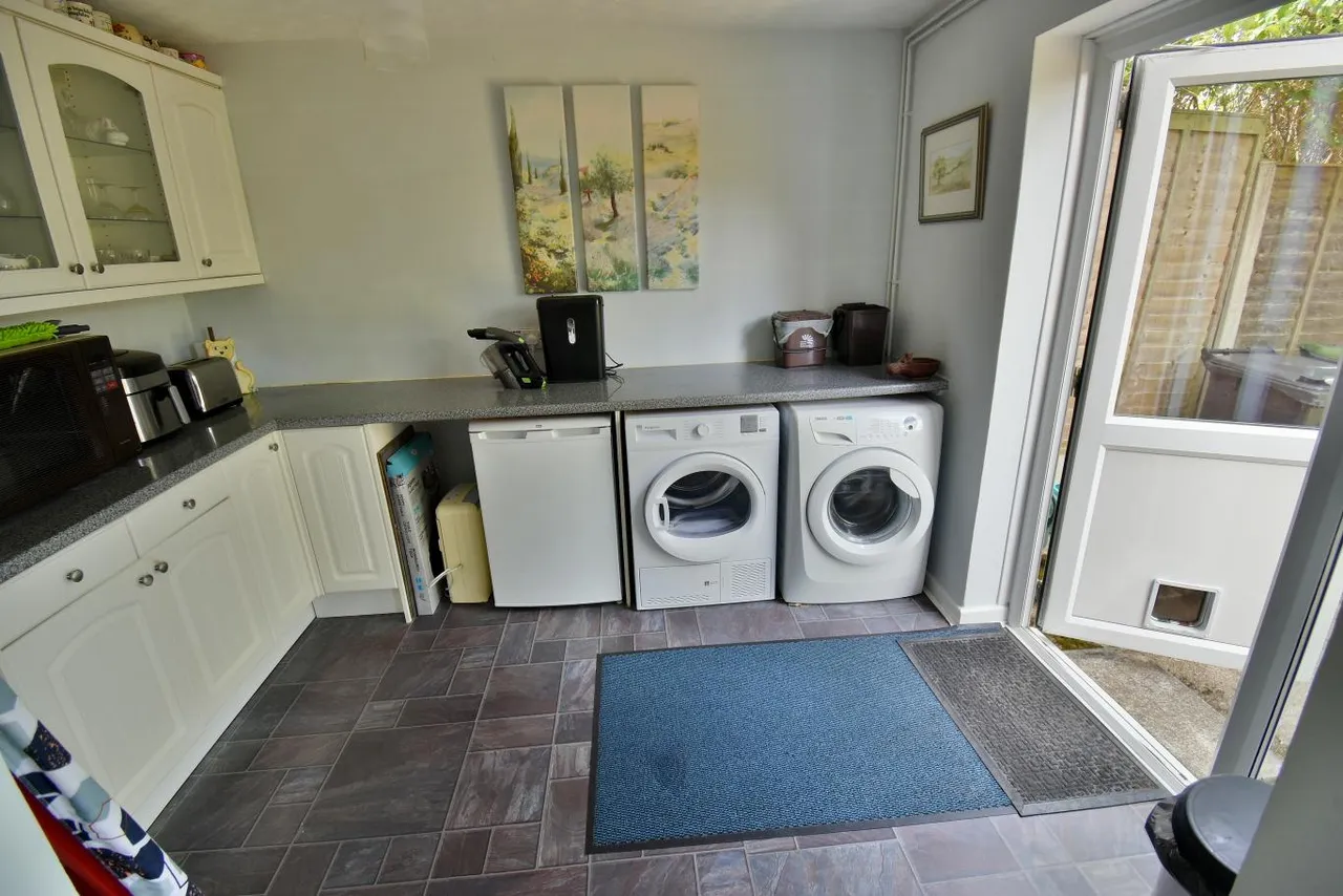 Cammel Road, BH22, photo 4