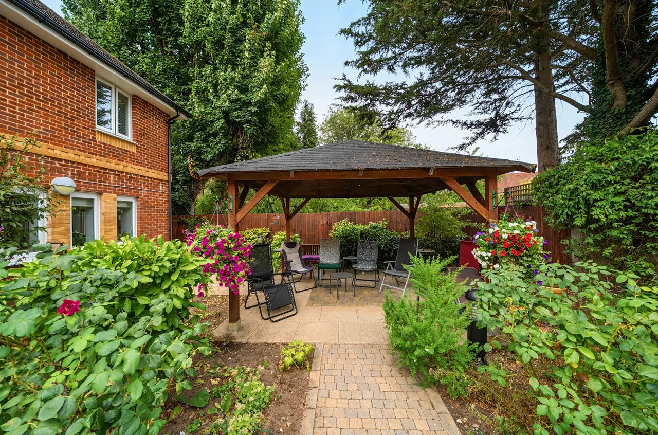 Ackender Road, Alton, GU34, photo 7
