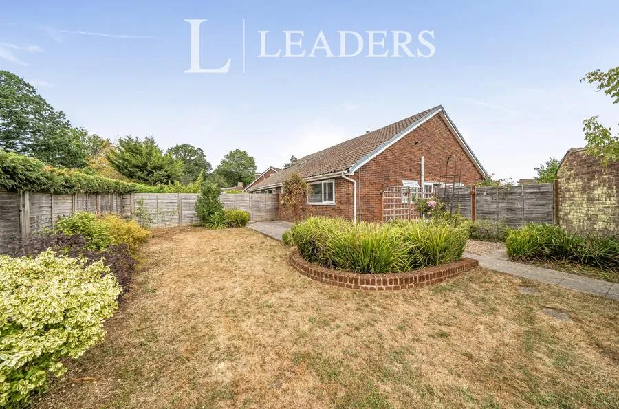 Kelvin Close, Tonbridge, TN10, photo 13