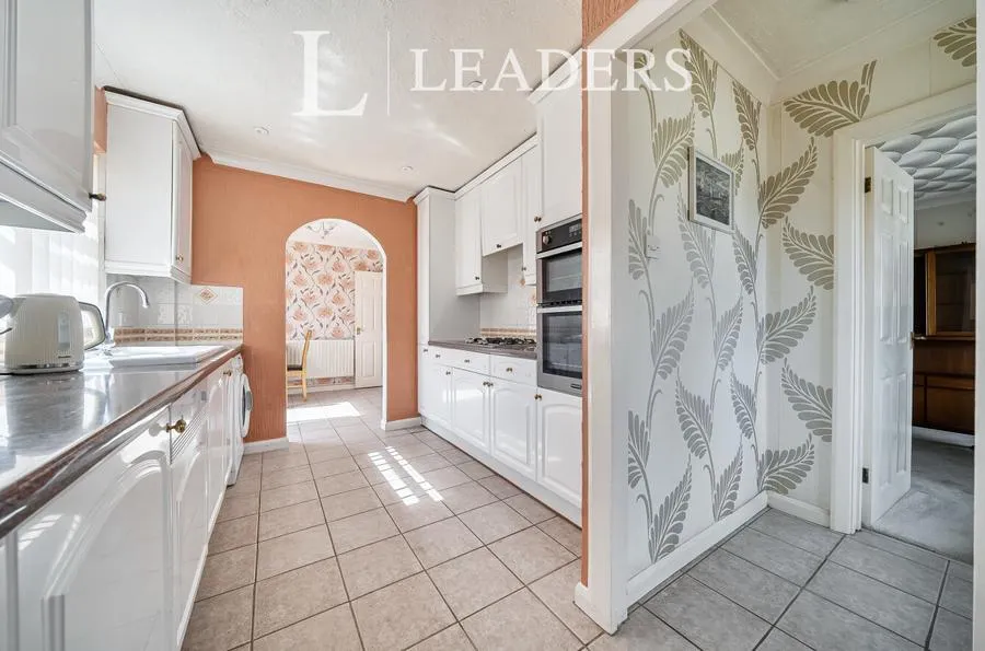 Kelvin Close, Tonbridge, TN10, photo 20