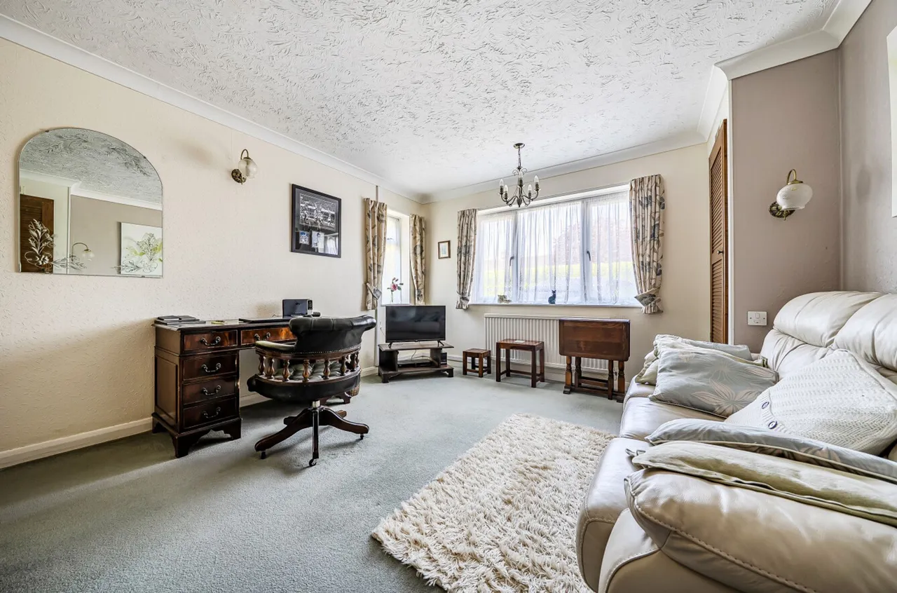 Willowhale Avenue, Aldwick, PO21, photo 7