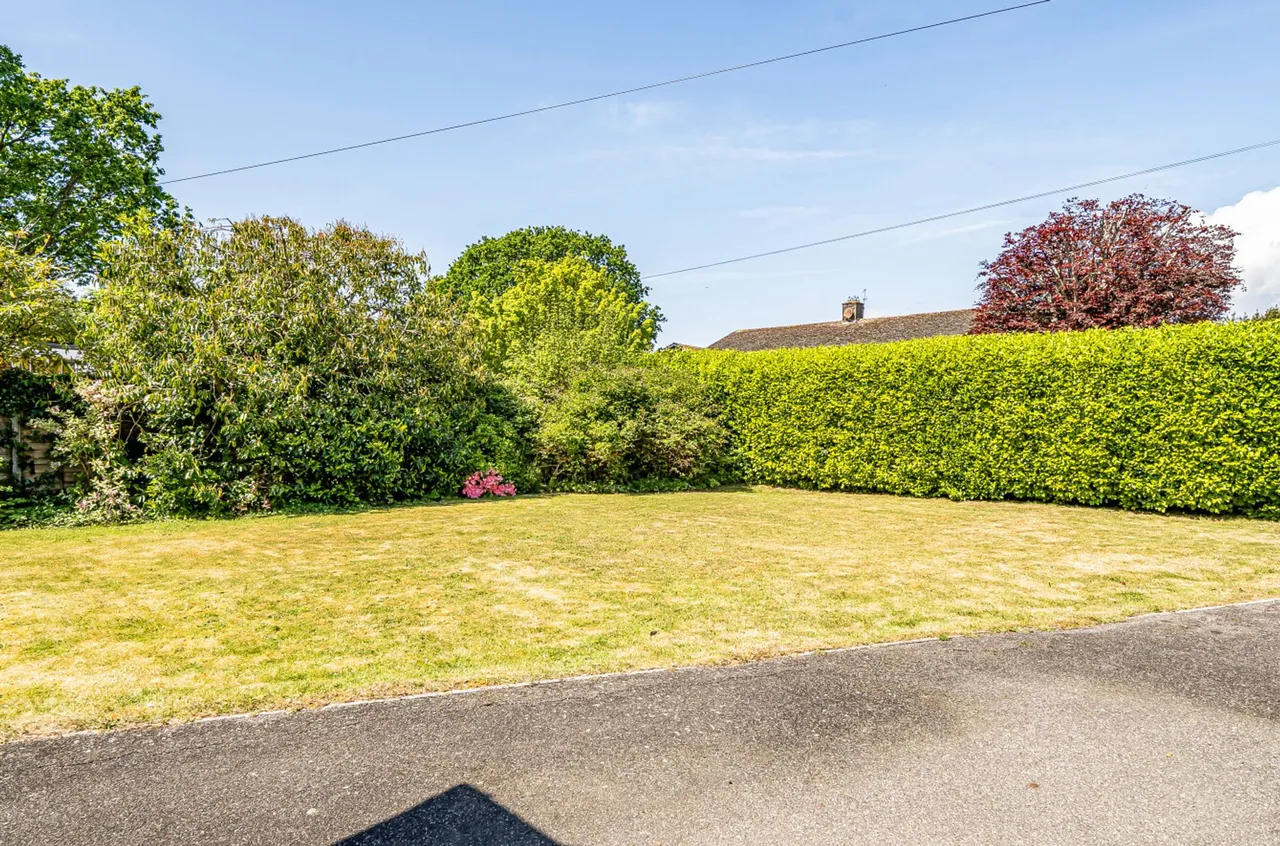 Willowhale Avenue, Aldwick, PO21, photo 21