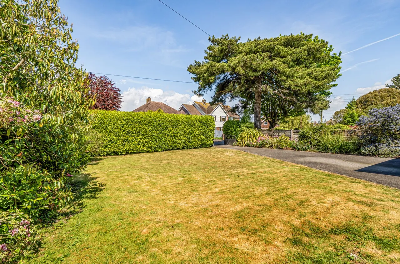 Willowhale Avenue, Aldwick, PO21, photo 6