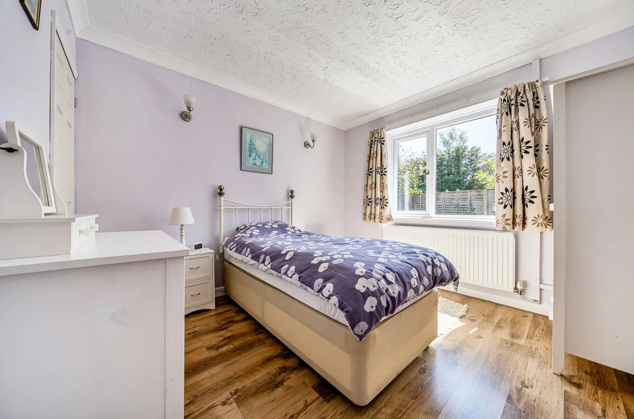 Willowhale Avenue, Aldwick, PO21, photo 15