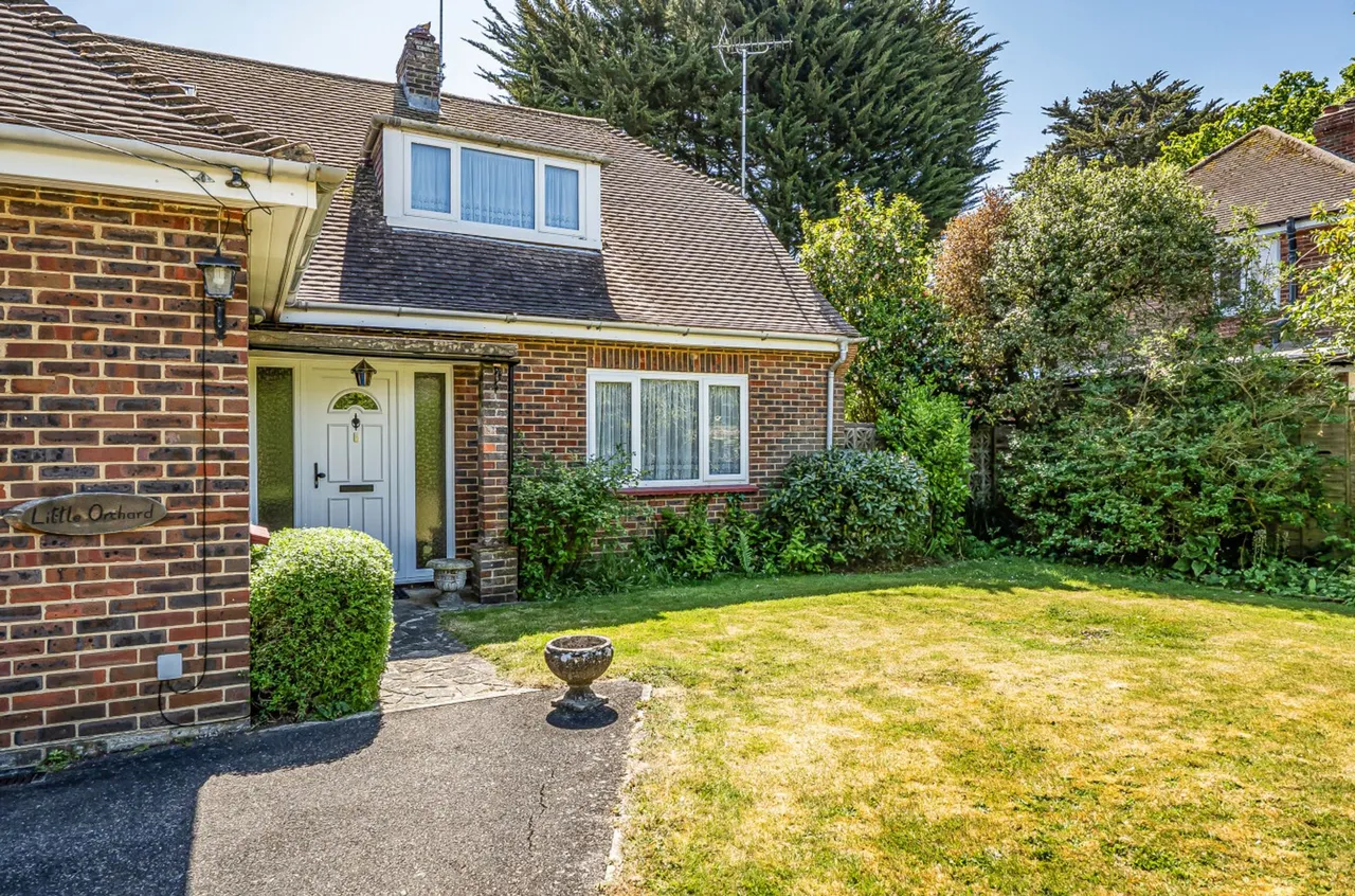 Willowhale Avenue, Aldwick, PO21, photo 22
