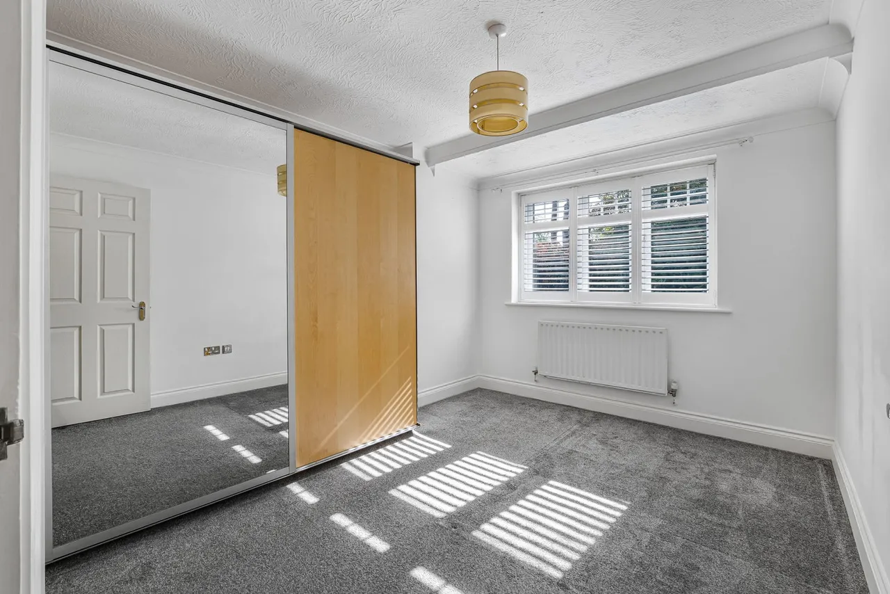 Ruxley Lane, Epsom, KT19, photo 11