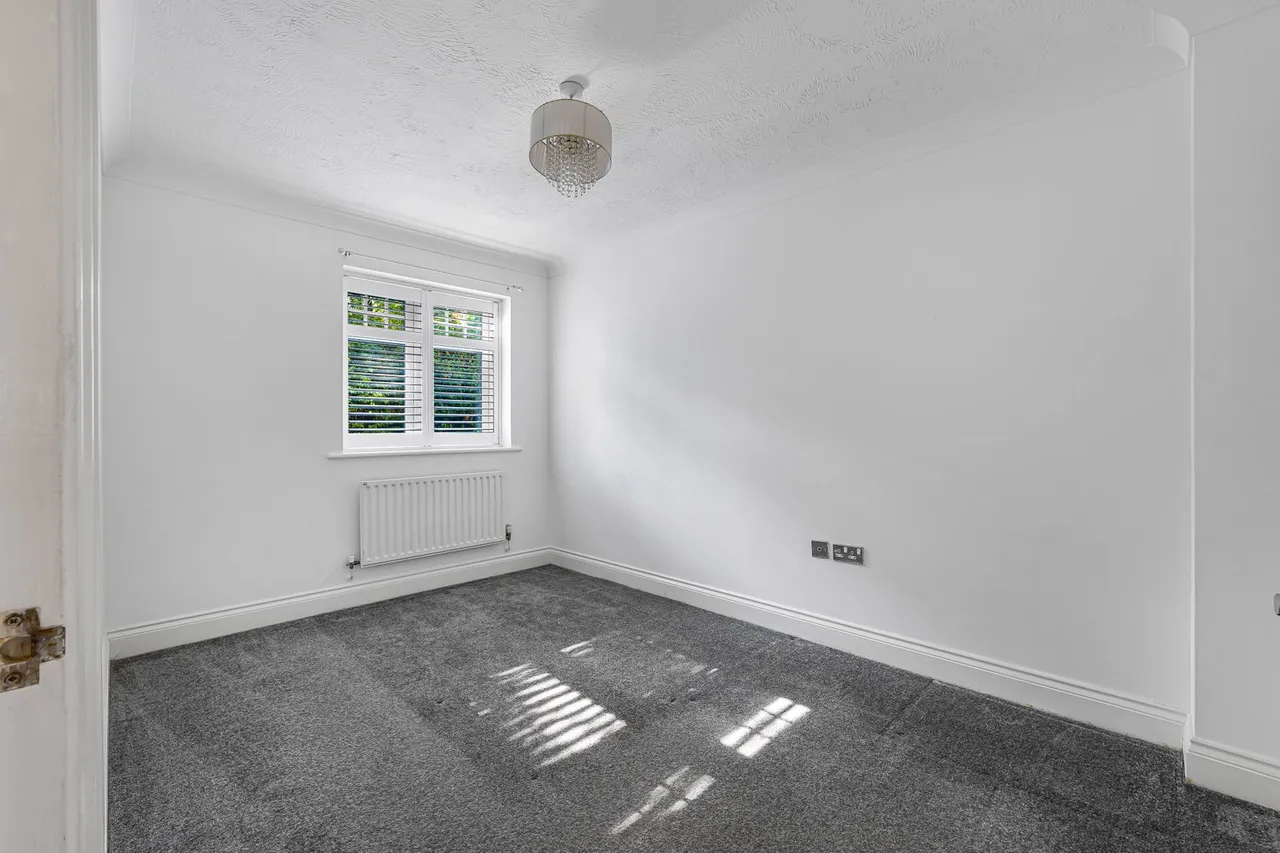 Ruxley Lane, Epsom, KT19, photo 15