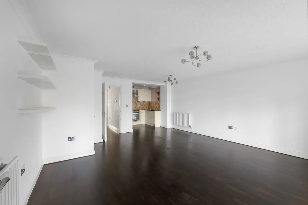 Ruxley Lane, Epsom, KT19, photo 8