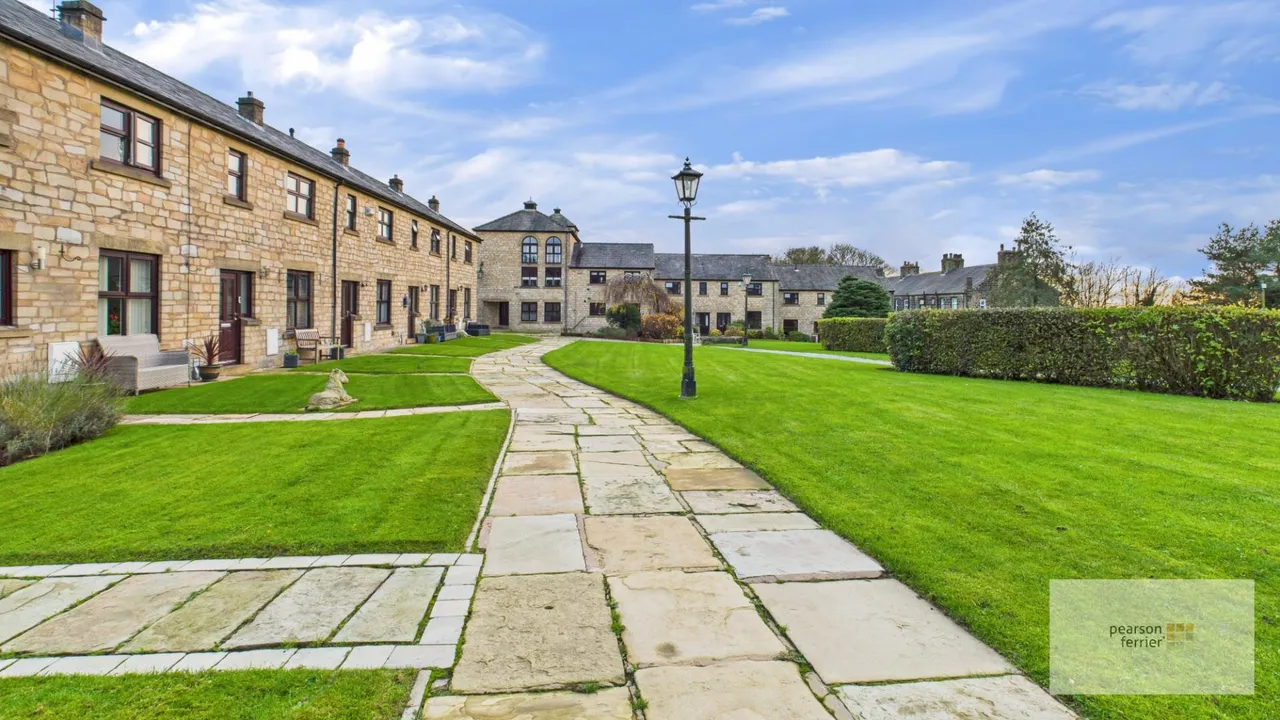 Mount Pleasant, Nangreaves, Bury, Lancashire, BL9 6SP, photo 5