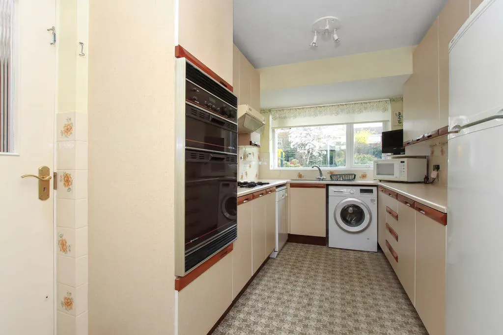 Peascroft Road, Hemel Hempstead, Hertfordshire, HP3 8ES, photo 4