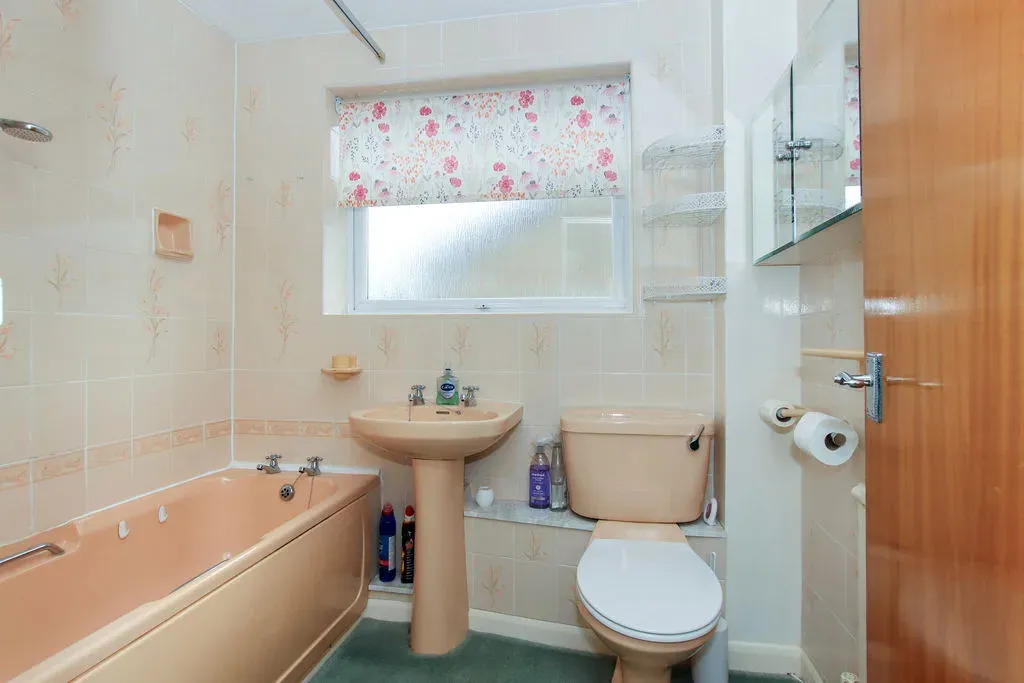 Peascroft Road, Hemel Hempstead, Hertfordshire, HP3 8ES, photo 10