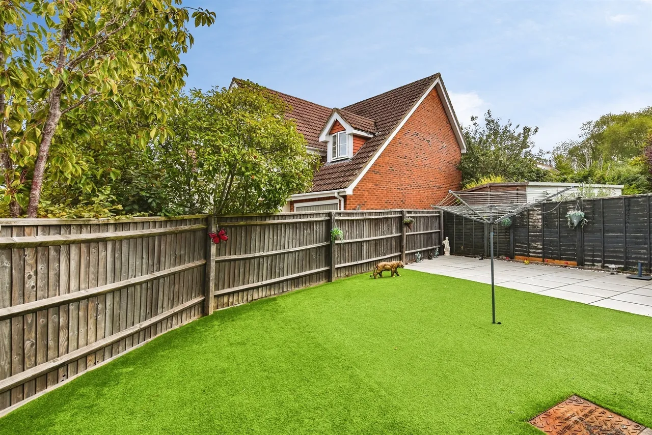 Cleveland Way, Westbury, BA13, photo 14