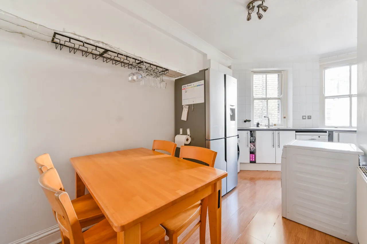 123 Clarence Gate Gardens, Glentworth Street, London, photo 4