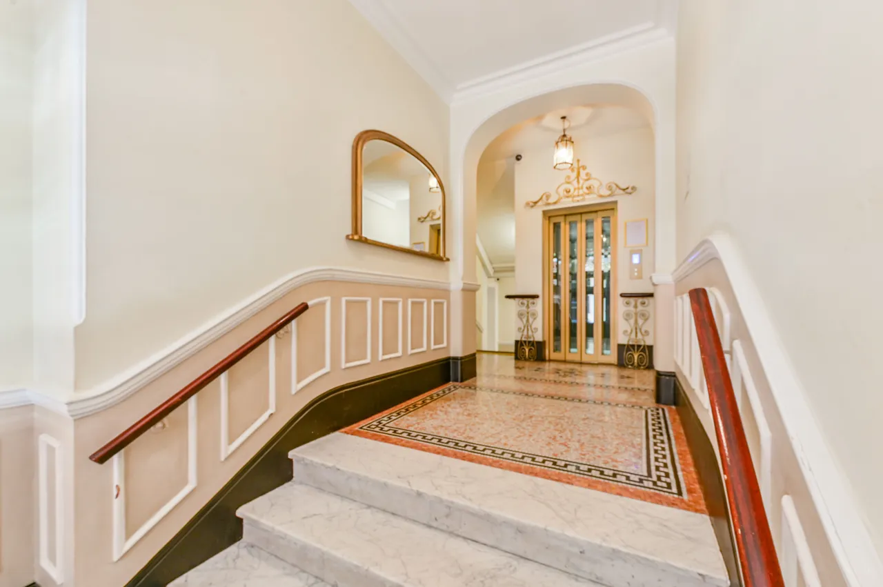 123 Clarence Gate Gardens, Glentworth Street, London, photo 9