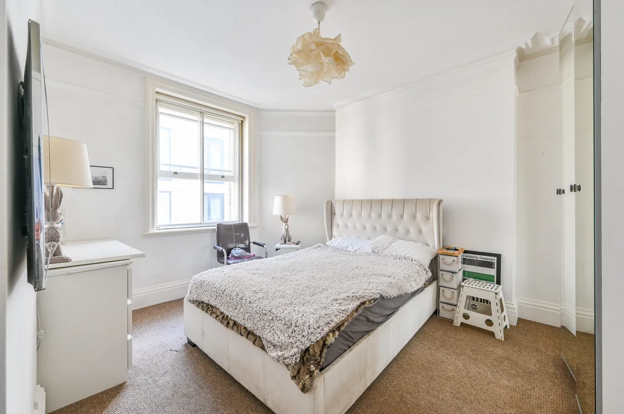 123 Clarence Gate Gardens, Glentworth Street, London, photo 5