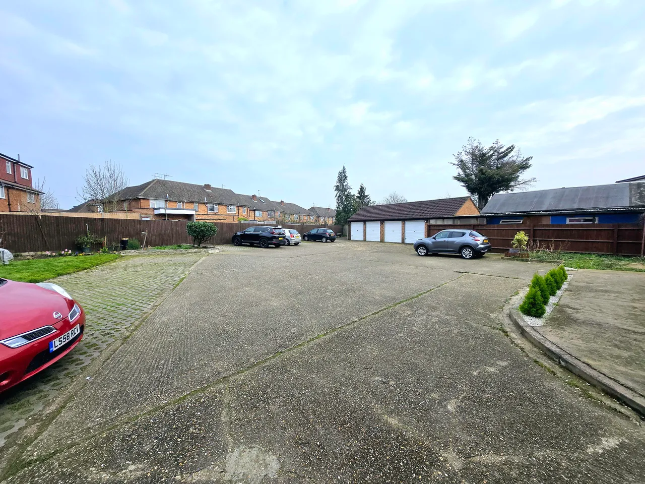 Eskdale Avenue, Northolt, UB5, photo 10