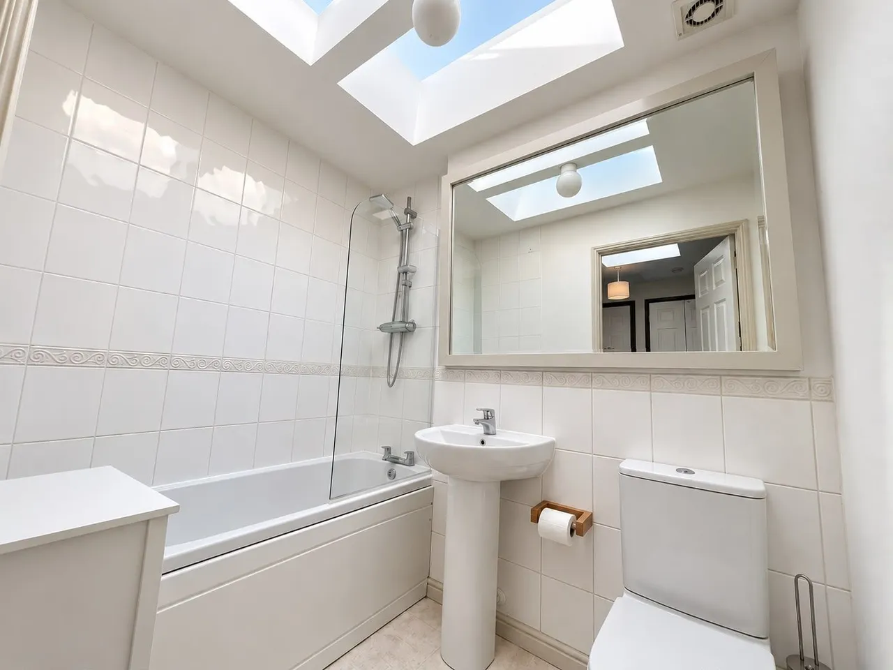 Freehold Coach House, Brampton Field, ME20, photo 6